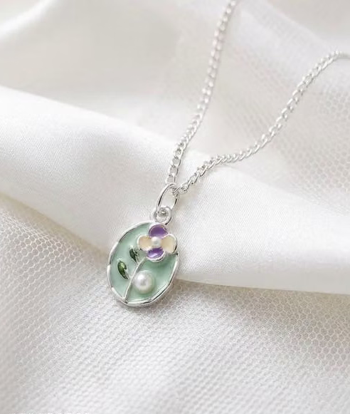 Pack Of 5 Classy Aesthetic Silver AD Charm Pendant Necklace Set For Women And Girls .
