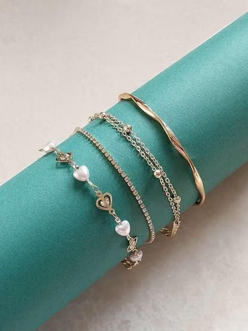 Gold Plated Heart Charm Bracelet